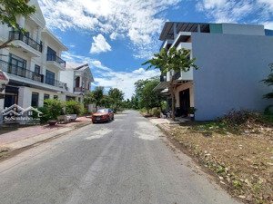 bán nhanh lô đất ngay chợ vĩnh phú, thuận an, bình dương. dt 103m2/1ty799. sổ hồng riêng