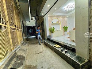 nhà nhỏ xinh - hiếm, đội cấn - tt ba đình giá 4.6 tỷ , dt 12/17m 5t mt3m - 40m ra phố ngõ thông