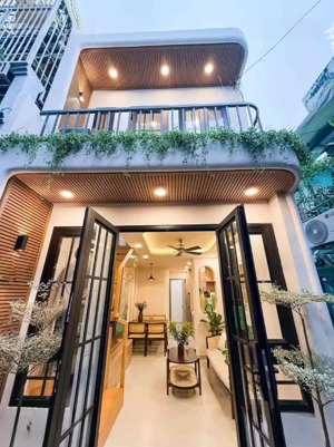 cần bán gấp nhà 2 mặt hẻm tầm vu, p26 bình thạnh, gần bến xe miền đông, giá 3 tỷ 500 tl