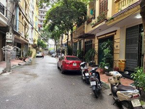 phân lô cầu giấy - trần quốc hoàn : 58m2 4 tầng - mặt tiền 5m - oto tránh có vỉa hè.