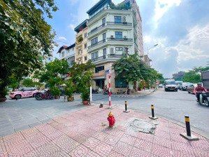 lô góc, view cv, phân lô, vỉa hè, ô tô tránh, kd, phố cổ linh, dt 110 m, 5 t, mt 20 m, giá 29 tỷ 5