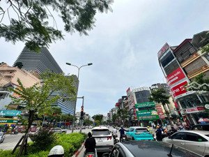 bán tòa nhà 8 tầng mặt phố xã đàn, vị trí đẹp, thuê 1 tỷ/ năm, kd sầm uất, vỉa hè, đã hoàn công