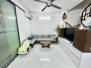 chỉ 7,5 tỷ - nhà phố định công thượng - ngõ nông - gần ô tô tránh - nhà đẹp ở ngay - dt: 35m2*4t