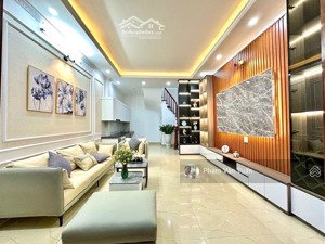 hiếm! nhà cực đẹp 39m2x5t đầy đủ nội thất. cách mặt phố 50m, ngõ nông - thẳng rộng phố trung kính