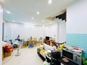 bán nhà đẹp lô góc mặt ngõ phố phạm văn đồng 60m2 5tầng mặt tiền 4.5m 11.8 tỷ cầu giấy 