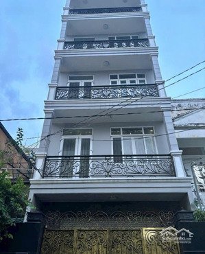 nhà đẹp giá tốt ngay lê văn sỹ. q3 . 5x20m vuông vức, 5 tầng . chỉ 30 tỷ tl