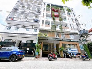 chdv 8,6x32m ( dtcn 274m2 ) đúc 6 tấm . tổng 32 phòng . thu nhập 140tr/tháng
