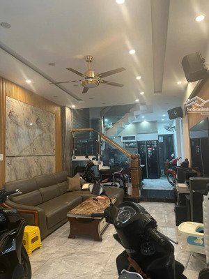 nhà 3 tầng kiên cố mặt tiền nại tú 1 vị trí vàng cạnh sông hàn