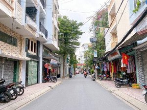 mặt tiền đường kinh doanh sầm uất - lạc long quân - đường 10m có vỉa hè - vài bước qua chợ tân bình
