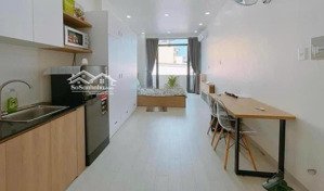 cho thuê chdv phú nhuận 40m2, ban công, full nội thất gần q1, q3 đường huỳnh văn bánh gần lê văn sỹ