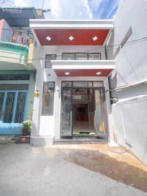 nhà 1 trệt 1 lửng mâm đúc, hẻm 90 hùng vương, nhà mới đẹp, full nội thất