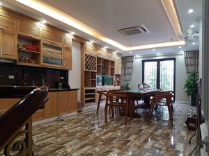 siêu phẩm lk văn phú hà đông dt 61 m*4 tầng , trục đường trước nhà 27 m , kinh doanh bất chấp