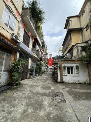 bán nhà phân lô, cách hồ đắc di 50m, ngo oto vào nhà, yên tĩnh văn minh