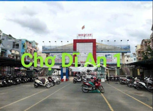 nhà phố gần chợ dĩ an 1, phường đông hoà, tp dĩ an.
nhà 4tỷ799 tl- 84.4 m2 ( ngang 4m)
thổ cư 60m2.