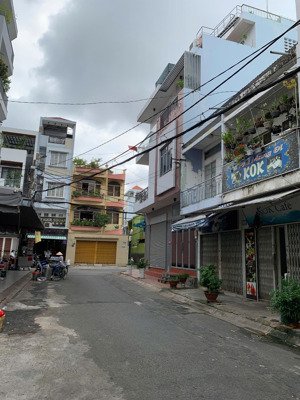 nhà dt 60m2 - ngang 7.5 x 8 đường 8m ngay phố ẩm thực q.6