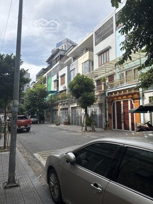 siêu phẩm. văn phú, hà đông. 90m x 5 tầng. mt 5m còn lâu mới đến 17 tỷ. ô tô, kinh doanh, vỉa hè.