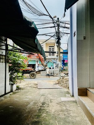 6,5 tỷ - 80m2 đất trống - hẻm ô tô 1 sẹc nguyễn thị định vào 20m - bình trưng q2