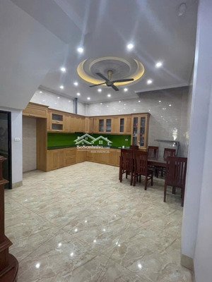 nhà phân lô đấu giá x1 đông la diện tích: 60m² mặt tiền 5m xây 4.5 tầng ,giá chỉ nhỉnh 10 ty