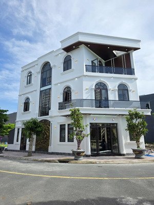 bán nhà 2 mặt tiền đã hoàn công kinh doanh tốt kdc lê phong an phú 3