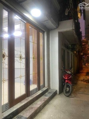 bán nhà - phúc xá - ba đình - nhỏ xinh - sát mặt phố - ngõ thông -nhà đẹp ở ngay