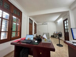 cho thuê văn phòng 30m2, giá ưu đãi 4 triệu tại nguyễn bá khoản, yên hòa, cầu giấy, hà nội