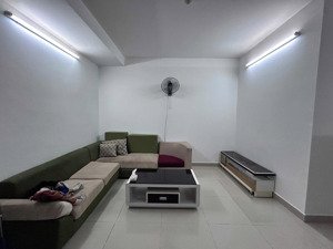 cho thuê nhanh căn hộ 1pn- có nội thất - cc bellezaq7- dt 46m2- giá 7.5 triệu