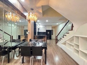 bán nhà phố cổ ngọc lâm 60m ô tô ngủ trong nhà full nội thất cao cấp giá chỉ 14.x tỷ