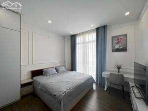 Cho thuê căn hộ 1 ngủ thoáng giá 8tr tại Vinhomes Marina