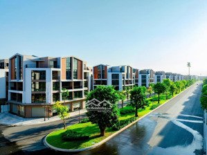 biệt thự nghỉ dưỡng trong lòng đô thị- giá bán tháng ngâu