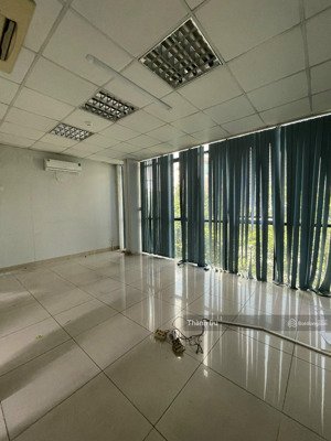 cho thuê nhà nguyên căn mặt phố nguyễn sơn thang máy, văn phòng, kinh doanh 100m2 x5 t