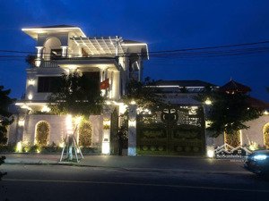 bán biệt thự siêu vip hoà xuân - đường vũ thành năm gọi huy phan . giá chỉ bằng giá đất