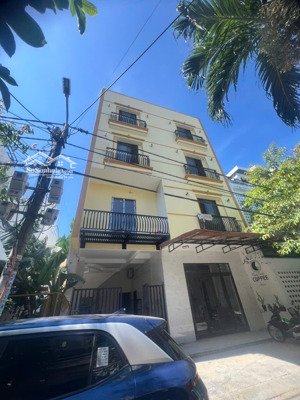 bán toà nhà 4 tầng đang cho thuê dòng tiền 70tr/tháng. mặt tiền rộng 9m đường mỹ đa đông 7