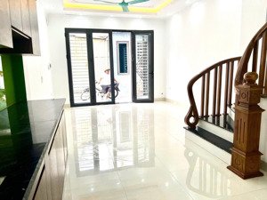 siêu hot, nhà 5 tầng hoàn thiện đẹp gần đh phenikaa - yên nghĩa giá chỉ nhỉnh 5 tỷ