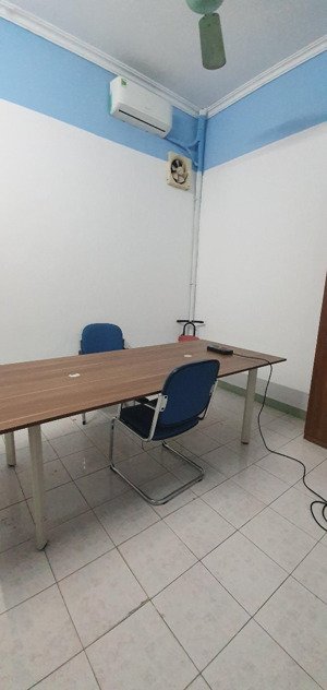 cho thuê nhà riêng 60m2 x 5 tầng khuất duy tiến ô tô đỗ giá 20 triệu 