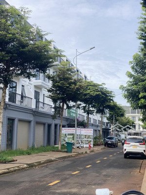bán nhanh giá cực mềm! đã có sổ nhà đẹp compound ecocity chính chủ gửi bán! giá chỉ 5 tỷ 350