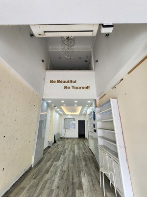 nhà 6pn/3wc - cho thuê nhà mặt tiền bạch đằng, bình thạnh - 5tầng, giá rẻ 27.5triệu, chính chủ