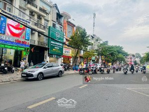 cho thuê nhà 3 tầng (200m2 sử dụng) - mtkd hoàng diệu 2 đoạn sung nhất ngay highland. giá 40 tl