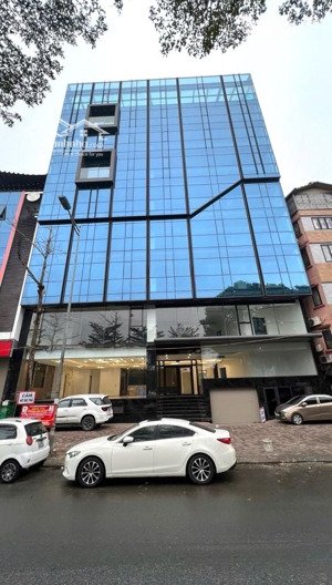 cực vip bán tòa văn phòng hạng a mặt phố chùa láng 300m2 - 12 tầng thang máy - 22m mặt tiền 260 tỷ