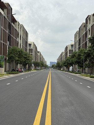 đất 250m (10x25, vuông,shr) dự án hoàng anh minh tuấn, đỗ xuân hợp ,p pl b, tp thủ đức(33ty500)