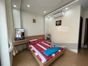 giảm 1 tỷ- gấp bán, nhà 2 mặt thoáng hxh phan xích long,pn. ngang lớn 4,6x 13m- 4tầng. chỉ 10 tỷ tl