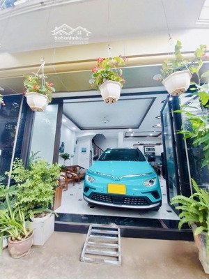 bán sổ đỏ trương định 48 m2 - nhỉnh 11 tỷ - hoàng mai - căn góc - ô tô vào nhà - nhà thoáng xanh