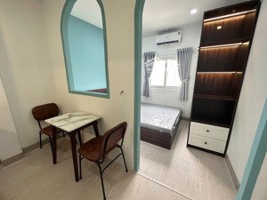 căn hộ 1 pn full nội thất máy giặt riêng, cửa sổ rộng ở bình thạnh gần phan đăng lưu phú nhuận