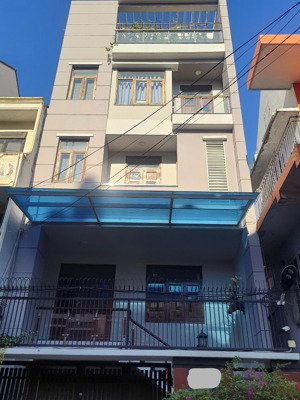 4.6x15m, 4 lầu, nhà mặt tiền hồ văn huê, đoạn 2 chiều, ngay phố studio áo cưới, bán 17.8 tỷ