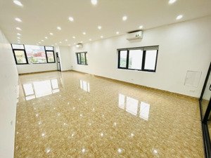 chính chủ cho thuê tòa văn phòng 5 tầng x 70m2/sàn (đầy đủ thang máy) tại 100 trung kính, cầu giấy