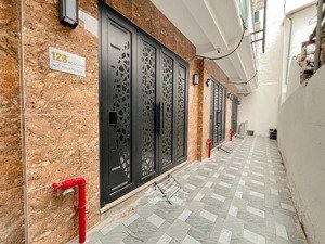 bán nhà riêng 11,5 tỷ, 45m2 x 6t tại cầu giấy - 11 phòng kk cho thuê. doanh thu 55tr/ tháng.