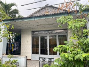 bán bán đất tặng biệt thự sân vườn 340m2, hẻm lớn bưng ông thoàn, phú hữu, q9. sổ riêng, giá 5,7 tỷ