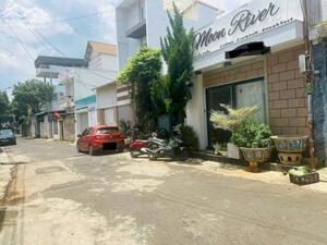 2 Lô TC 5*15,5m và 4,1*15,3m,Đường Nguyễn Hiền,gần Siêu Thị Coomart