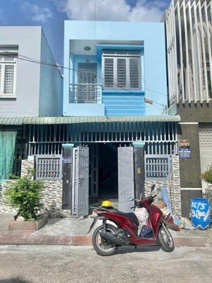 chính chủ cần bán trệt lầu ngay ngã tư chiêu liêu. p.tân đông hiệp. dĩ an. dt 60m. đường ô tô