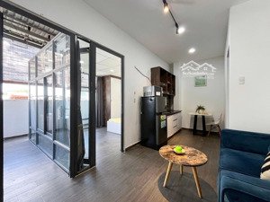 căn hộ 1pn quận 1 có ban công full nội thất rộng rãi