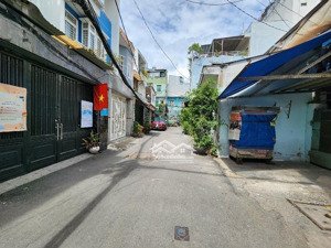 bán nhà cũ tiện xây mới. khu phan xích long - phú nhuận - 80m2 . chỉ nhỉnh 5 tỷ